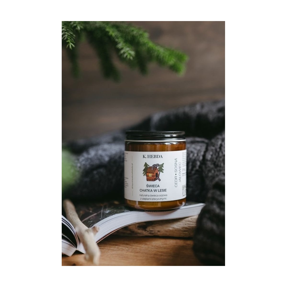 Chatka w lesie – świeca [210 g]